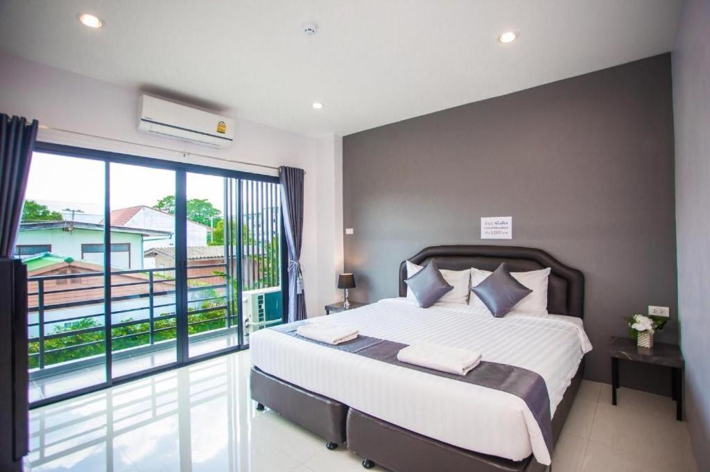 The Bed Hotel Phitsanulok Zewnętrze zdjęcie